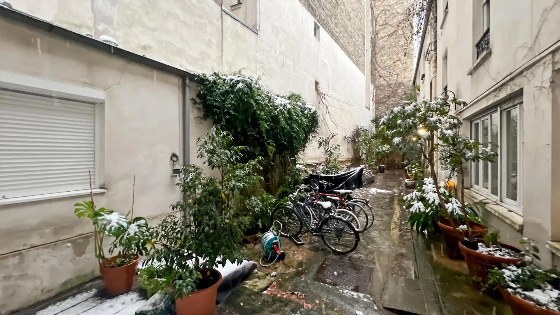 Apartment Gare Du Nord & Canal St-Martin Paris France